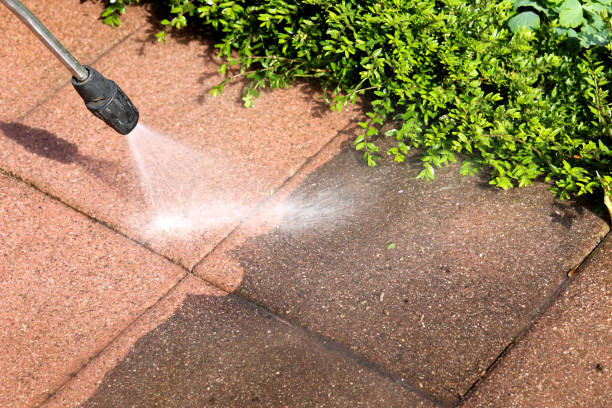 Why Choose Our Certified Pressure Washing Experts for Your Project Needs in Leland, MS?